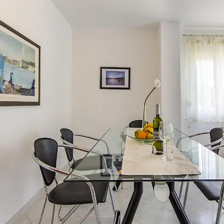 Apartment Fuer 4 Personen Ca 90 Qm In Fazana, Istrien Istrische Riviera Valbandon