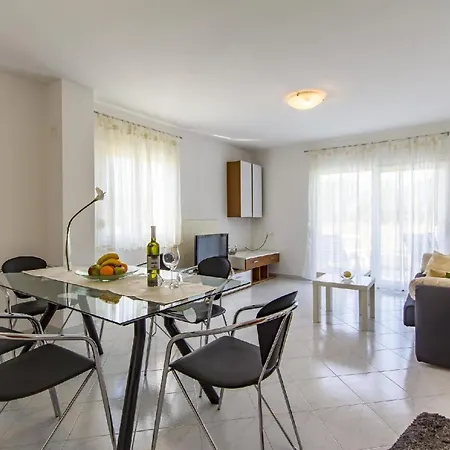 Fuer 4 Personen Ca 90 Qm In Fazana, Istrien Istrische Riviera * Valbandon