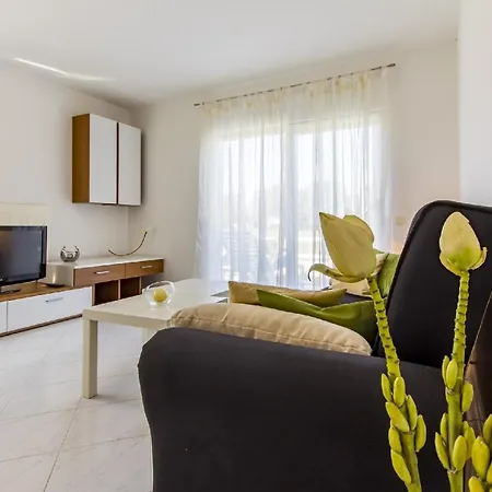 Fuer 4 Personen Ca 90 Qm In Fazana, Istrien Istrische Riviera Apartment Valbandon